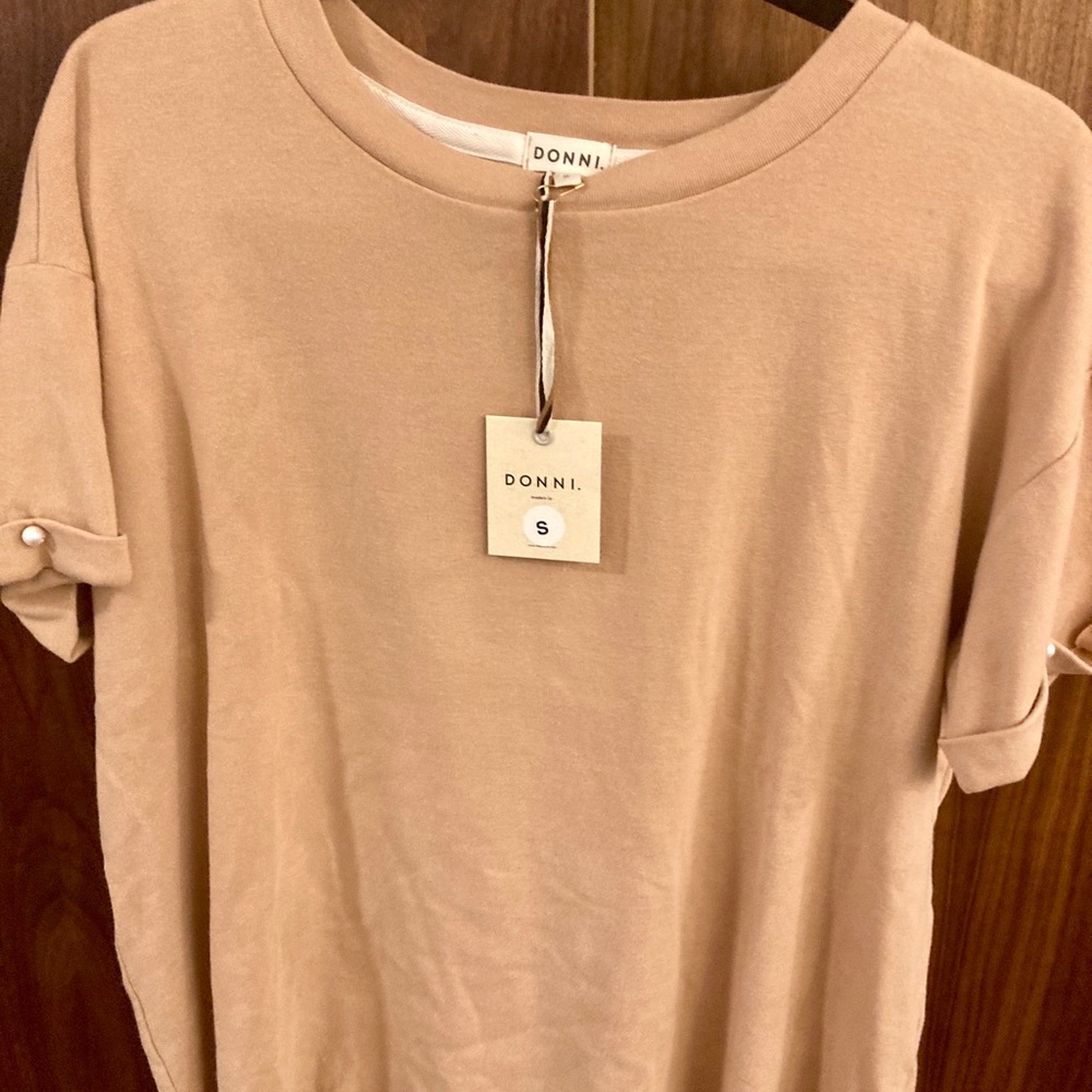 DONNI Pearl Tee - Latte - S - NWT - Picture 5 of 6